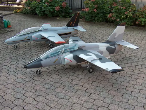 SIAI-Marchetti S.211