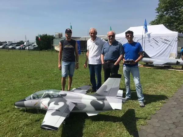SIAI-Marchetti S.211